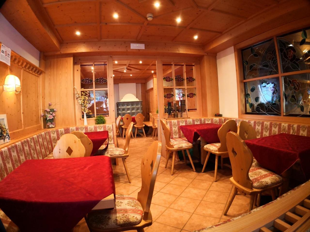Hotel Alpenrose Passo Rolle Ngoại thất bức ảnh
